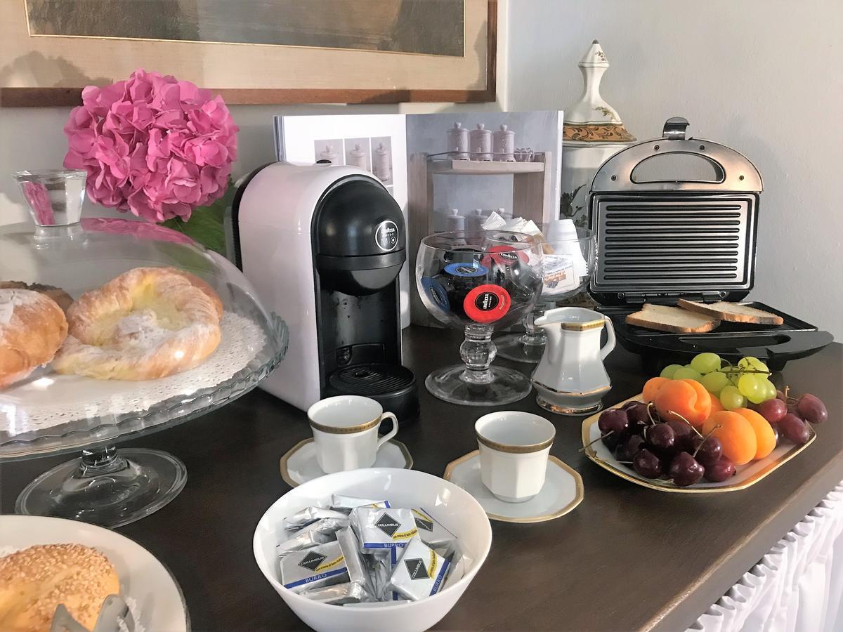Bed and Breakfast Il Giardino Segreto Ізео Екстер'єр фото