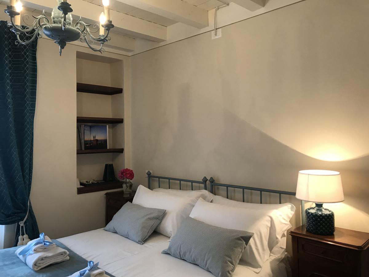 Bed and Breakfast Il Giardino Segreto Ізео Номер фото