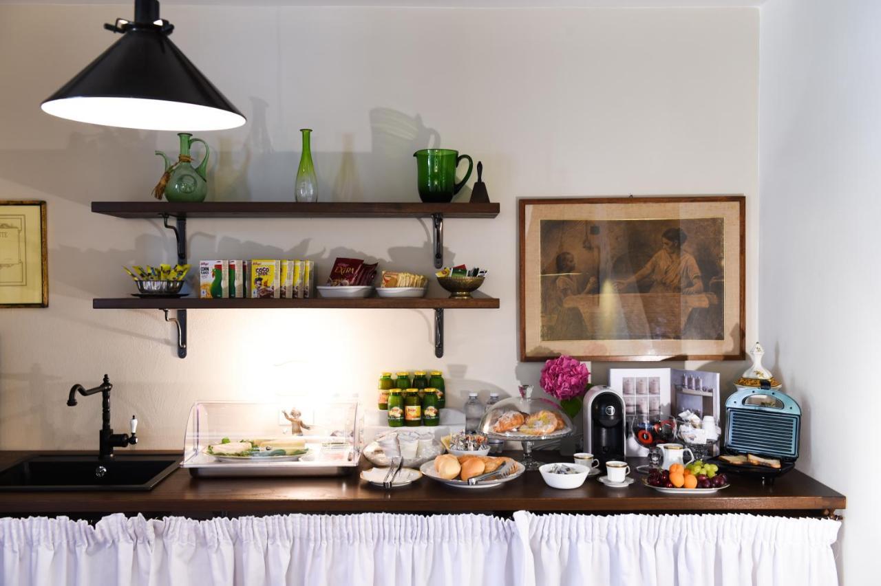 Bed and Breakfast Il Giardino Segreto Ізео Екстер'єр фото